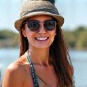 Emily C. 고객 아바타